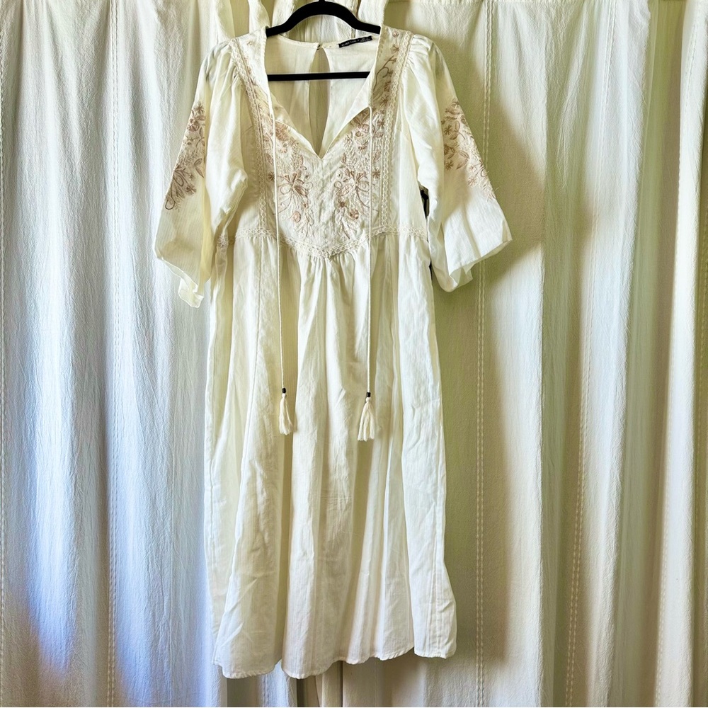 NWT BLACK TAPE Cream Maxi Dress Boho Revival Women’s Size M